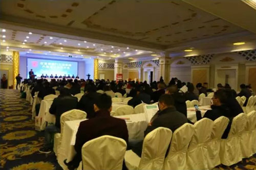 宋銀立秘書長在江蘇閥協(xié)會員會上做《閥門行業(yè)發(fā)展趨勢》專題演講 宋銀立秘書長在江蘇閥協(xié)會員會上做《閥門行業(yè)發(fā)展趨勢》專題演講
