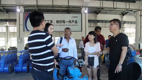 墨西哥客戶一行蒞臨歐冠閥門科技有限公司進(jìn)行考察 墨西哥客戶一行蒞臨歐冠閥門科技有限公司進(jìn)行考察